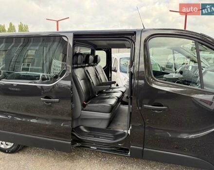 Черный Рено Трафик, объемом двигателя 1.6 л и пробегом 219 тыс. км за 19500 $, фото 57 на Automoto.ua