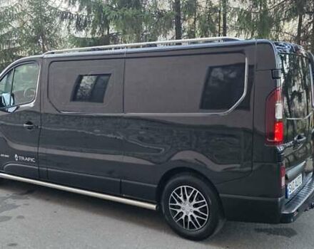 Черный Рено Трафик, объемом двигателя 1.6 л и пробегом 241 тыс. км за 13700 $, фото 2 на Automoto.ua