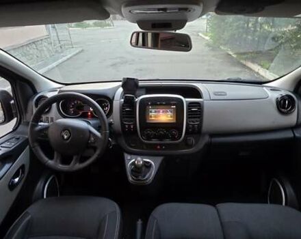 Черный Рено Трафик, объемом двигателя 1.6 л и пробегом 241 тыс. км за 13700 $, фото 13 на Automoto.ua