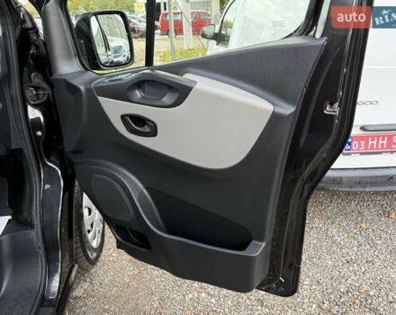 Черный Рено Трафик, объемом двигателя 1.6 л и пробегом 219 тыс. км за 19500 $, фото 50 на Automoto.ua