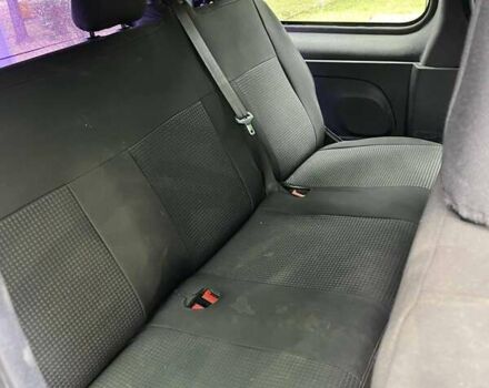 Черный Рено Трафик, объемом двигателя 1.6 л и пробегом 300 тыс. км за 15800 $, фото 8 на Automoto.ua