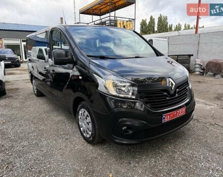 Черный Рено Трафик, объемом двигателя 1.6 л и пробегом 219 тыс. км за 19500 $, фото 3 на Automoto.ua