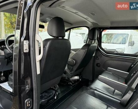 Черный Рено Трафик, объемом двигателя 1.6 л и пробегом 219 тыс. км за 19500 $, фото 40 на Automoto.ua