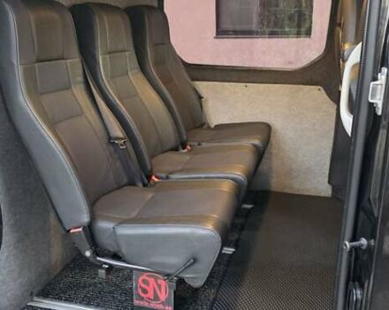 Черный Рено Трафик, объемом двигателя 1.6 л и пробегом 241 тыс. км за 13700 $, фото 12 на Automoto.ua