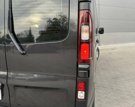 Черный Рено Трафик, объемом двигателя 1.6 л и пробегом 303 тыс. км за 14999 $, фото 7 на Automoto.ua
