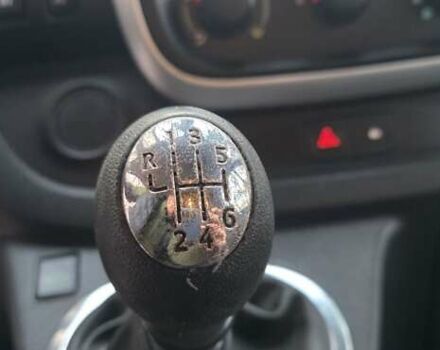 Черный Рено Трафик, объемом двигателя 1.6 л и пробегом 241 тыс. км за 13700 $, фото 9 на Automoto.ua