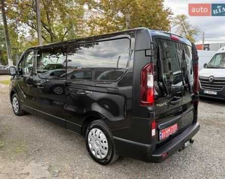 Черный Рено Трафик, объемом двигателя 1.6 л и пробегом 219 тыс. км за 19500 $, фото 12 на Automoto.ua