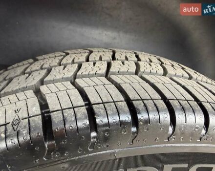 Черный Рено Трафик, объемом двигателя 1.6 л и пробегом 219 тыс. км за 19500 $, фото 18 на Automoto.ua