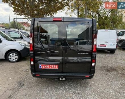 Черный Рено Трафик, объемом двигателя 1.6 л и пробегом 219 тыс. км за 19500 $, фото 10 на Automoto.ua