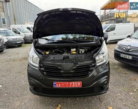 Черный Рено Трафик, объемом двигателя 1.6 л и пробегом 219 тыс. км за 19500 $, фото 71 на Automoto.ua