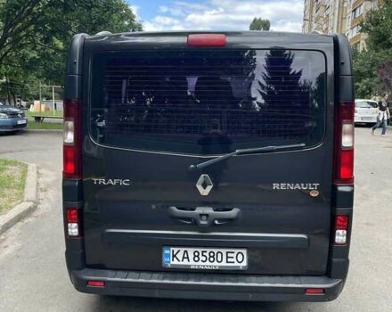 Черный Рено Трафик, объемом двигателя 1.6 л и пробегом 300 тыс. км за 15800 $, фото 4 на Automoto.ua
