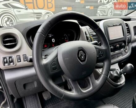 Черный Рено Трафик, объемом двигателя 1.6 л и пробегом 212 тыс. км за 13800 $, фото 10 на Automoto.ua