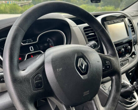 Черный Рено Трафик, объемом двигателя 1.6 л и пробегом 280 тыс. км за 13800 $, фото 16 на Automoto.ua