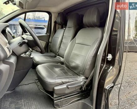 Черный Рено Трафик, объемом двигателя 1.6 л и пробегом 212 тыс. км за 13800 $, фото 8 на Automoto.ua