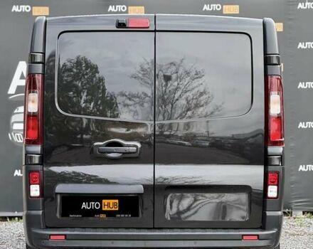 Черный Рено Трафик, объемом двигателя 1.6 л и пробегом 212 тыс. км за 13800 $, фото 5 на Automoto.ua