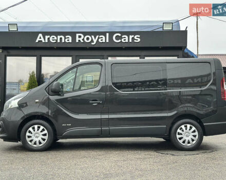 Черный Рено Трафик, объемом двигателя 1.6 л и пробегом 214 тыс. км за 16300 $, фото 4 на Automoto.ua