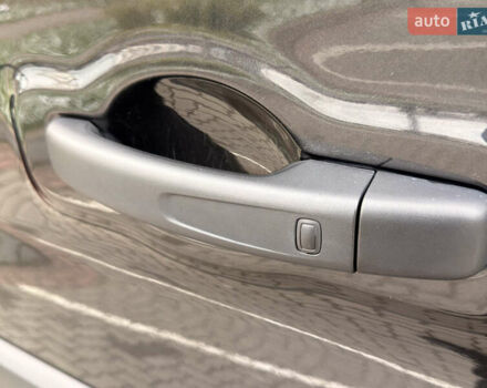 Черный Рено Трафик, объемом двигателя 1.6 л и пробегом 256 тыс. км за 17600 $, фото 9 на Automoto.ua