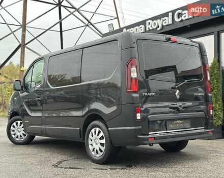 Черный Рено Трафик, объемом двигателя 1.6 л и пробегом 214 тыс. км за 16300 $, фото 3 на Automoto.ua