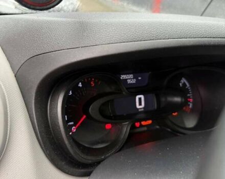 Черный Рено Трафик, объемом двигателя 1.6 л и пробегом 295 тыс. км за 19000 $, фото 5 на Automoto.ua