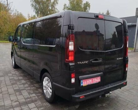 Черный Рено Трафик, объемом двигателя 1.6 л и пробегом 172 тыс. км за 17800 $, фото 1 на Automoto.ua