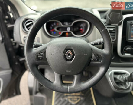 Черный Рено Трафик, объемом двигателя 1.6 л и пробегом 214 тыс. км за 16300 $, фото 22 на Automoto.ua