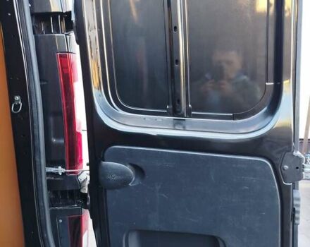 Черный Рено Трафик, объемом двигателя 1.6 л и пробегом 172 тыс. км за 17800 $, фото 19 на Automoto.ua