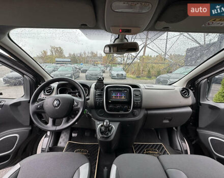 Черный Рено Трафик, объемом двигателя 1.6 л и пробегом 214 тыс. км за 16300 $, фото 17 на Automoto.ua