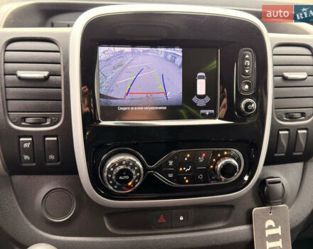 Черный Рено Трафик, объемом двигателя 1.6 л и пробегом 256 тыс. км за 17600 $, фото 20 на Automoto.ua