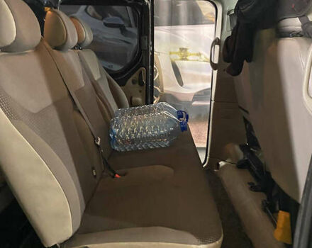 Черный Рено Трафик, объемом двигателя 2 л и пробегом 340 тыс. км за 15500 $, фото 5 на Automoto.ua