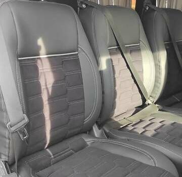 Чорний Рено Трафік, об'ємом двигуна 1.6 л та пробігом 227 тис. км за 18800 $, фото 21 на Automoto.ua