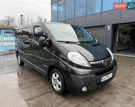 Черный Рено Трафик, объемом двигателя 2 л и пробегом 340 тыс. км за 15500 $, фото 1 на Automoto.ua