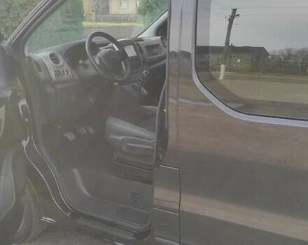 Чорний Рено Трафік, об'ємом двигуна 1.6 л та пробігом 227 тис. км за 18800 $, фото 11 на Automoto.ua