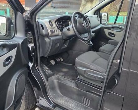 Черный Рено Трафик, объемом двигателя 1.6 л и пробегом 276 тыс. км за 15000 $, фото 8 на Automoto.ua