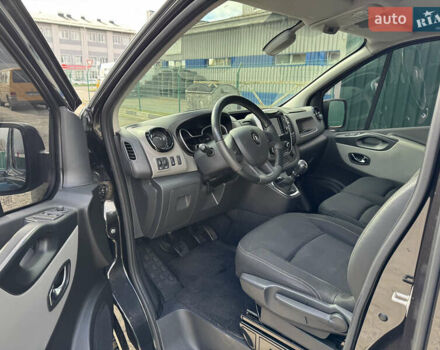 Черный Рено Трафик, объемом двигателя 1.6 л и пробегом 210 тыс. км за 19800 $, фото 11 на Automoto.ua