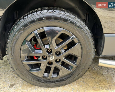 Черный Рено Трафик, объемом двигателя 1.6 л и пробегом 210 тыс. км за 19800 $, фото 23 на Automoto.ua