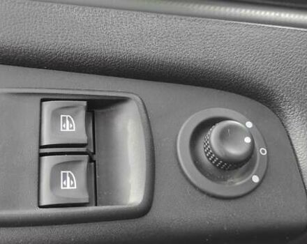 Чорний Рено Трафік, об'ємом двигуна 1.6 л та пробігом 227 тис. км за 18800 $, фото 33 на Automoto.ua