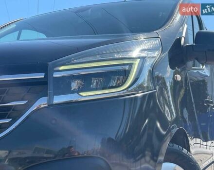 Черный Рено Трафик, объемом двигателя 2 л и пробегом 223 тыс. км за 32500 $, фото 9 на Automoto.ua