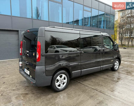 Черный Рено Трафик, объемом двигателя 2 л и пробегом 340 тыс. км за 15500 $, фото 3 на Automoto.ua