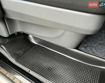 Черный Рено Трафик, объемом двигателя 1.6 л и пробегом 265 тыс. км за 19700 $, фото 48 на Automoto.ua