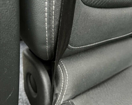 Черный Рено Трафик, объемом двигателя 1.6 л и пробегом 265 тыс. км за 19700 $, фото 32 на Automoto.ua