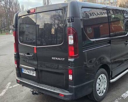 Черный Рено Трафик, объемом двигателя 1.6 л и пробегом 276 тыс. км за 15000 $, фото 4 на Automoto.ua