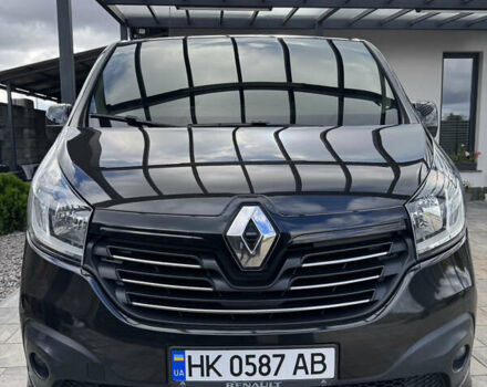 Черный Рено Трафик, объемом двигателя 1.6 л и пробегом 210 тыс. км за 19800 $, фото 1 на Automoto.ua