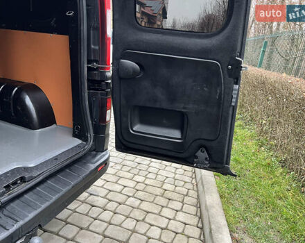 Черный Рено Трафик, объемом двигателя 1.6 л и пробегом 265 тыс. км за 19700 $, фото 61 на Automoto.ua