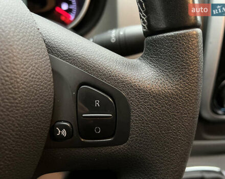 Черный Рено Трафик, объемом двигателя 1.6 л и пробегом 265 тыс. км за 19700 $, фото 21 на Automoto.ua