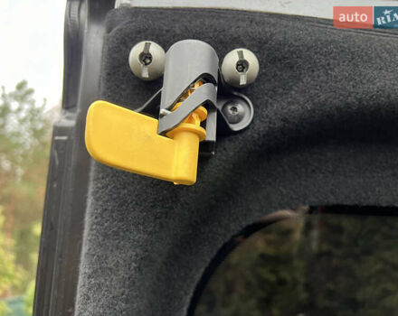 Черный Рено Трафик, объемом двигателя 1.6 л и пробегом 265 тыс. км за 19700 $, фото 67 на Automoto.ua