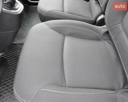 Черный Рено Трафик, объемом двигателя 2 л и пробегом 166 тыс. км за 27800 $, фото 50 на Automoto.ua