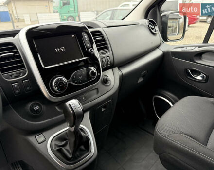 Чорний Рено Трафік, об'ємом двигуна 2 л та пробігом 250 тис. км за 29900 $, фото 39 на Automoto.ua