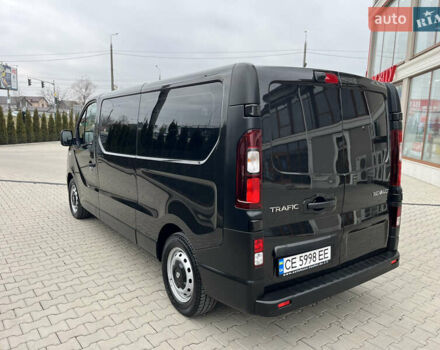 Чорний Рено Трафік, об'ємом двигуна 2 л та пробігом 16 тис. км за 34500 $, фото 5 на Automoto.ua