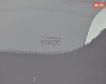 Черный Рено Трафик, объемом двигателя 2 л и пробегом 166 тыс. км за 27800 $, фото 18 на Automoto.ua