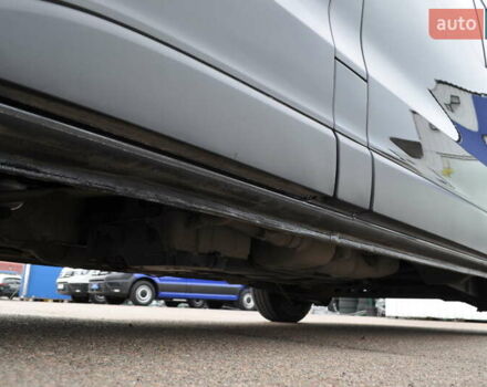 Черный Рено Трафик, объемом двигателя 2 л и пробегом 166 тыс. км за 27800 $, фото 15 на Automoto.ua